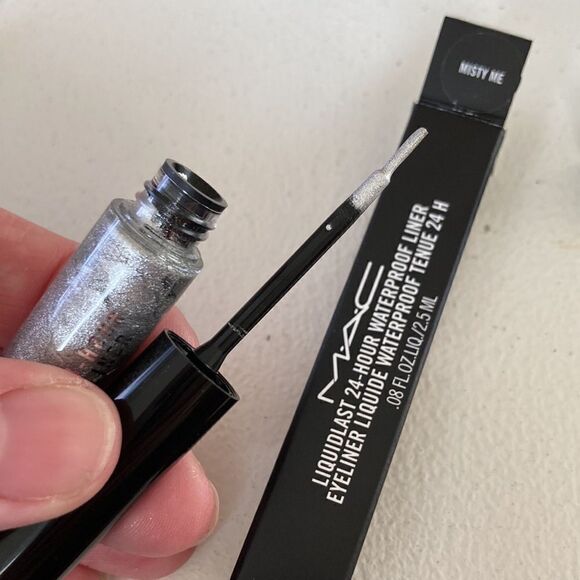 1 LEFT! Late Night-Mac Liquidlast 24-hr waterproof liner - Picture 9 of 10